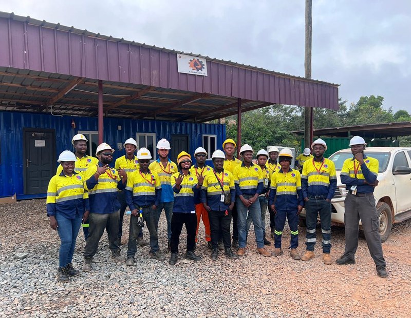 Yadan SM Ltd site crew